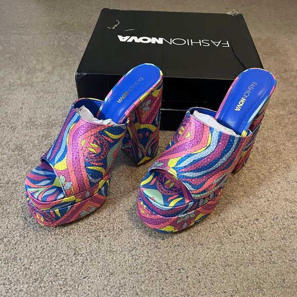 Groovy Mule Platform Heels ☮️ - Women's Size 9 - Picture 3 of 10